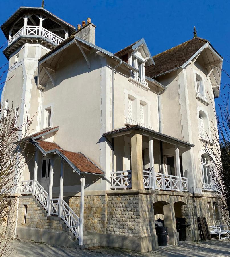 Le Manoir Des Lys Apartment Tilly-sur-Seulles ภายนอก รูปภาพ