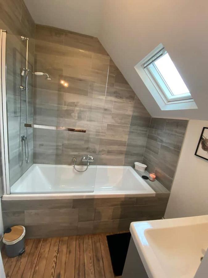 Le Manoir Des Lys Apartment Tilly-sur-Seulles ภายนอก รูปภาพ